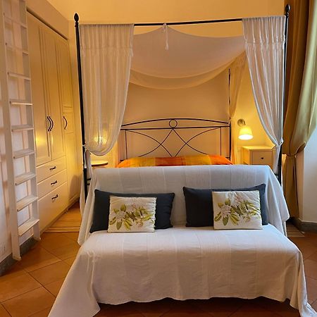 Casa Vacanze Palazzo Primoli 阿里恰 外观 照片
